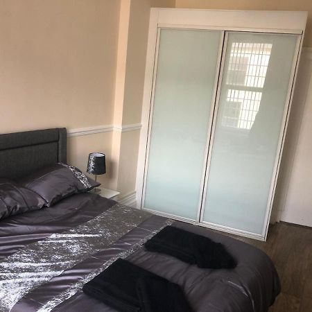 Sandy Pad'S Apartments Ріл Екстер'єр фото