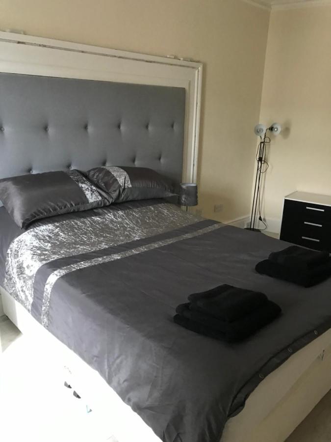 Sandy Pad'S Apartments Ріл Екстер'єр фото